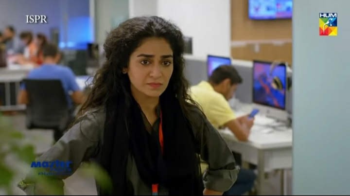 Hajra Yamin as Ramsha (the journalist (and predictability Sharique's love interest)